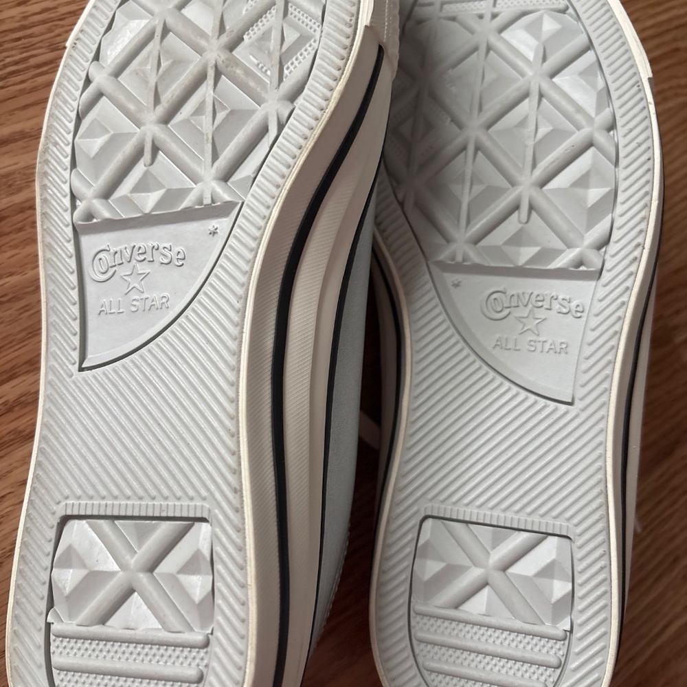 Silver Converse - image 3